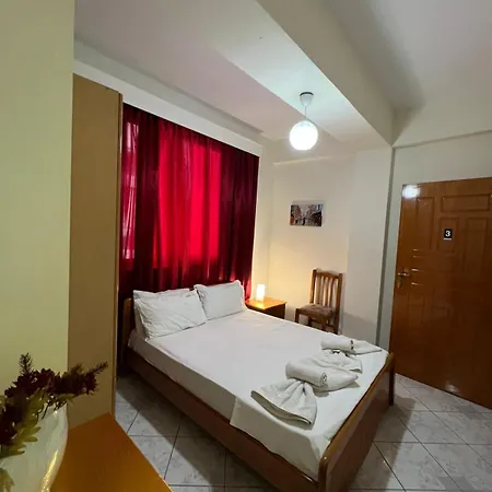 فندق Center ساراندا